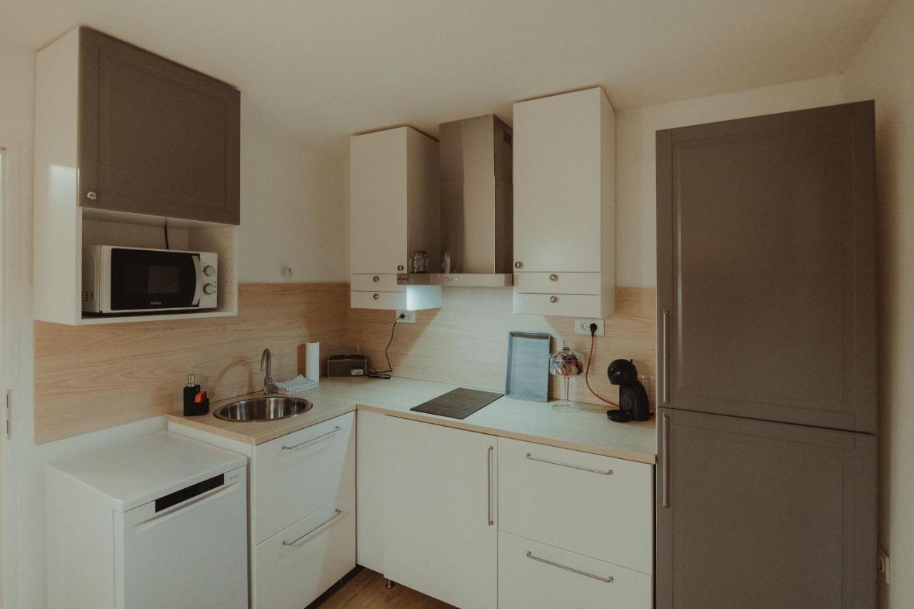 Kucica Lägenhet Ðakovo Exteriör bild